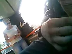 ビッチは私に自慰行為をし、私はビデオを書いた 女性 動画 一徹