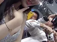 ザーメン異人種間は美しいです。 一徹 av 動画